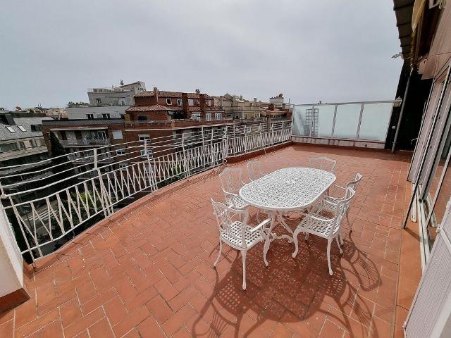 Dúplex en alquiler en Sarrià - Sant Gervasi, Barcelonès
