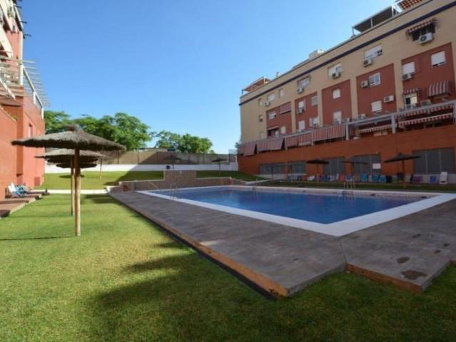 Dúplex en alquiler en San Juan De Aznalfarache, Cornisa Azul