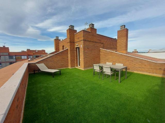 Dúplex en alquiler en Sant Andreu De La Barca, Barcelona