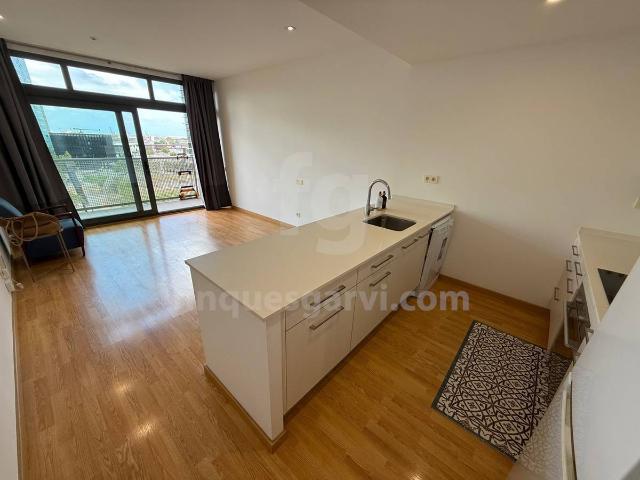 Dúplex en alquiler en L'hospitalet De Llobregat, Centre