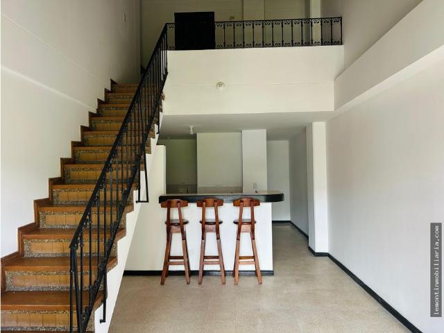 Casa en arriendo en La Candelaria, Medellín