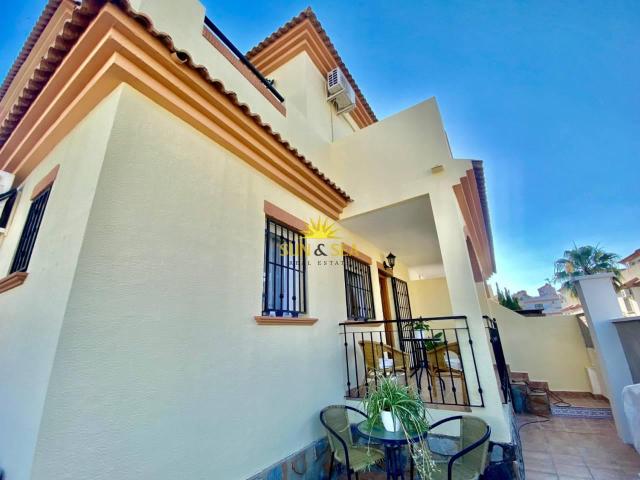 Dúplex en alquiler en Torrevieja, Aguas Nuevas 2