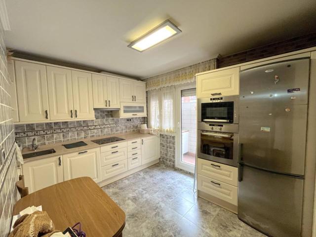 Piso en venta en Astrabudua, Erandio