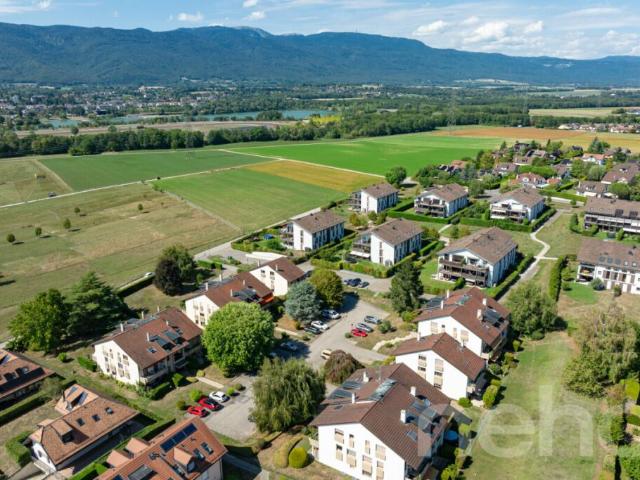 Maisonette kaufen in Chavannes-de-Bogis, Waadt