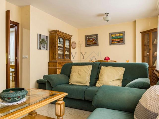 Dúplex en venta en Carretera de Cádiz, Málaga-Costa del Sol