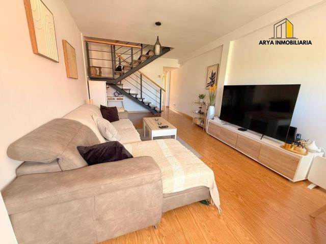 Dúplex en venta en Loeches, Madrid