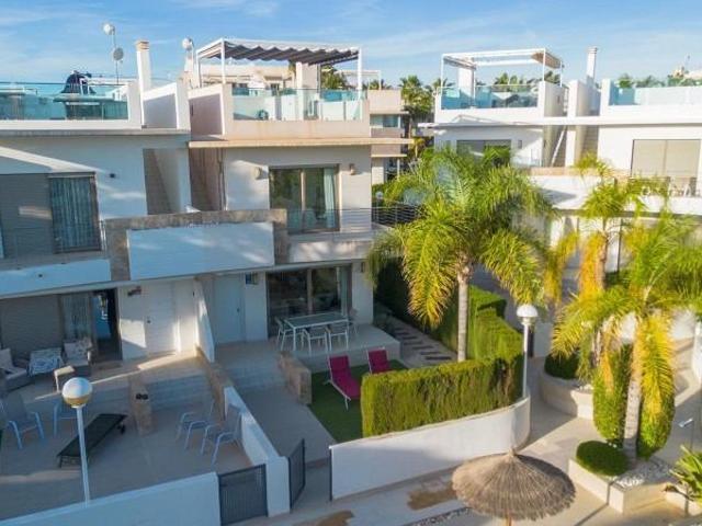Dúplex en venta en Urbanización Doña Pepa, el Baix Segura / La Vega Baja