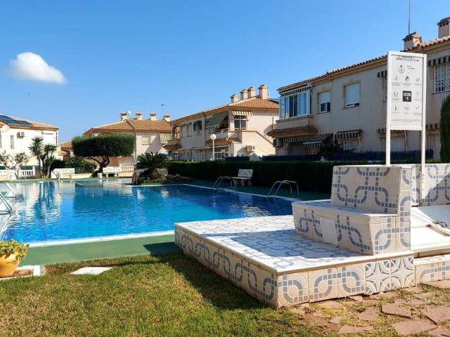 Dúplex en venta en Torrevieja, Alicante