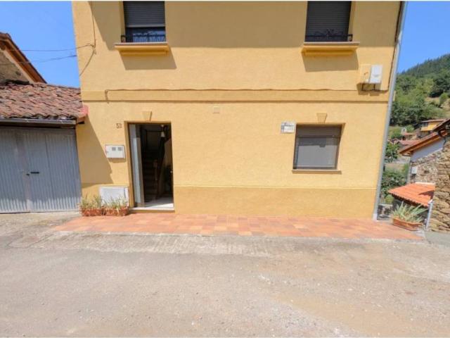 Dúplex en venta en Serrapio, Aller