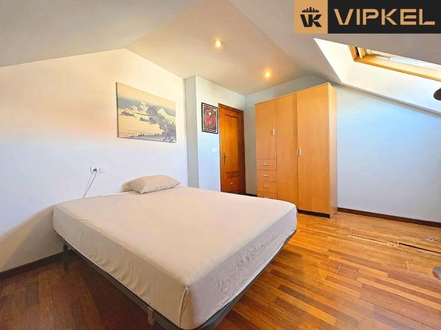 Dúplex en venta en Ames, Santiago