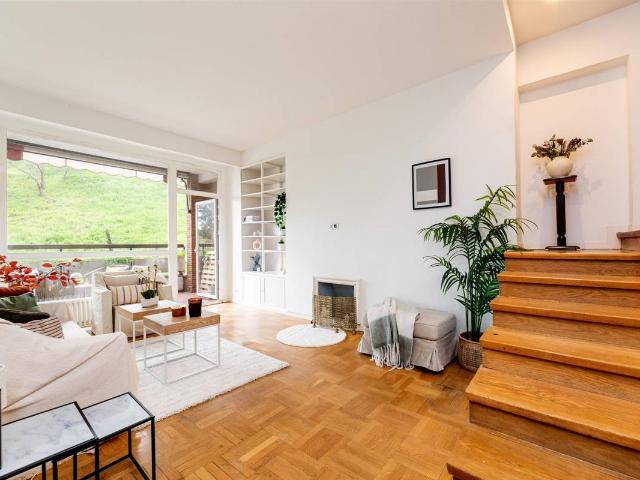 Dúplex en venta en Madrid, Cortes
