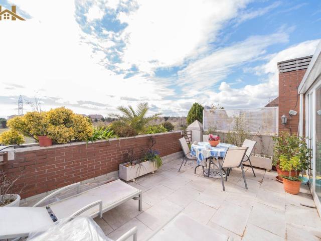 Dúplex en venta en Pozuelo De Alarcón, Pozuelo Estación