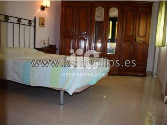 Dúplex en venta en Baena, Andalucía