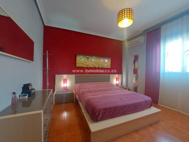 Dúplex en venta en Barrio Poetas de la Hispanidad, Baeza