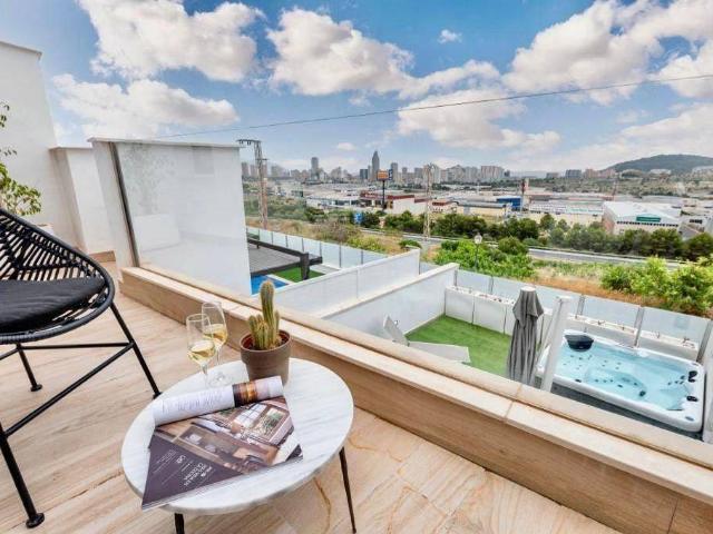 Dúplex en venta en la Marina Baixa, Valencia