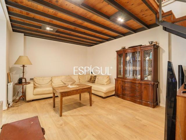 Dúplex en venta en Sants-Montjuïc, Barcelonès