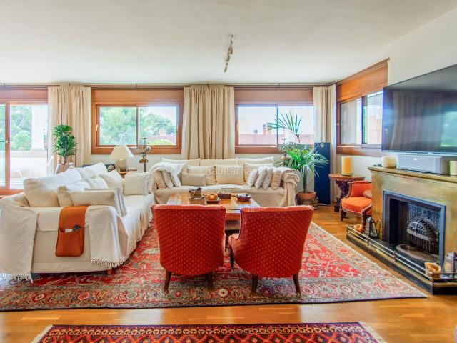 Dúplex en venta en les Corts, Barcelonès