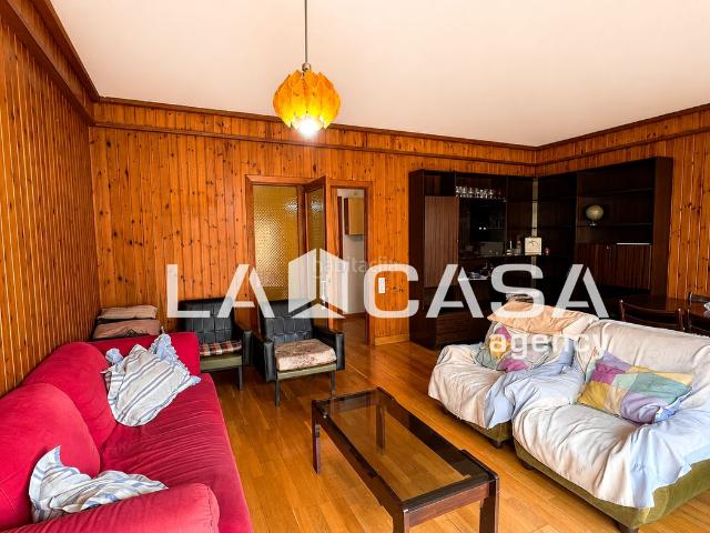 Dúplex en venta en Nou Barris, Barcelonès
