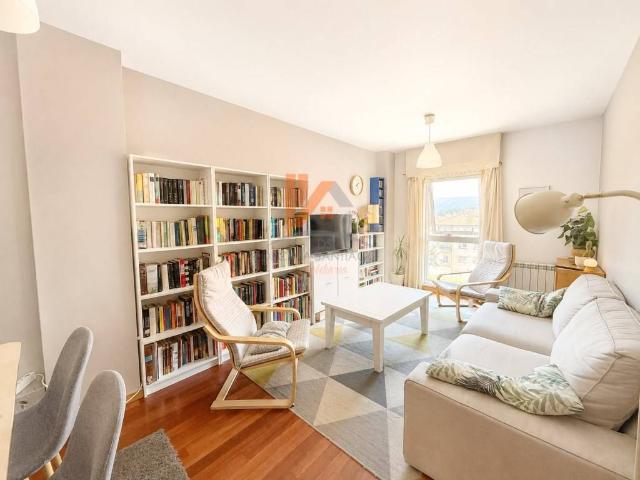 Dúplex en venta en Ames, Santiago