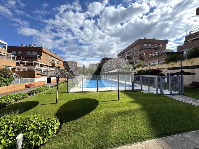 Dúplex en venta en Boadilla Del Monte, Madrid