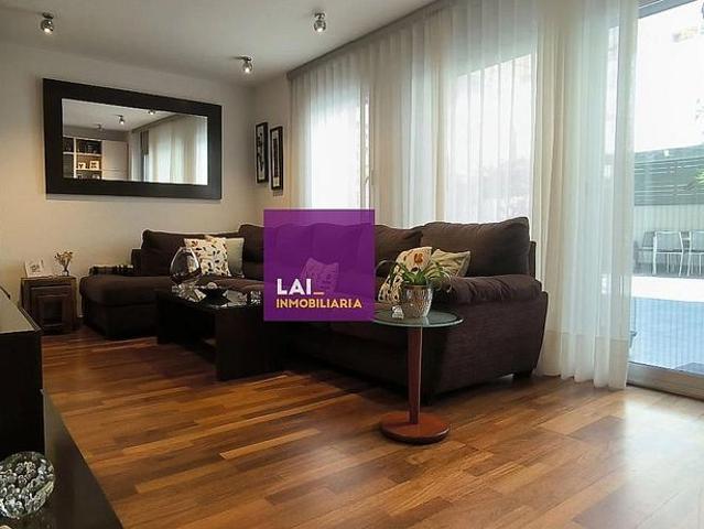 Dúplex en venta en Nou Barris, Barcelonès