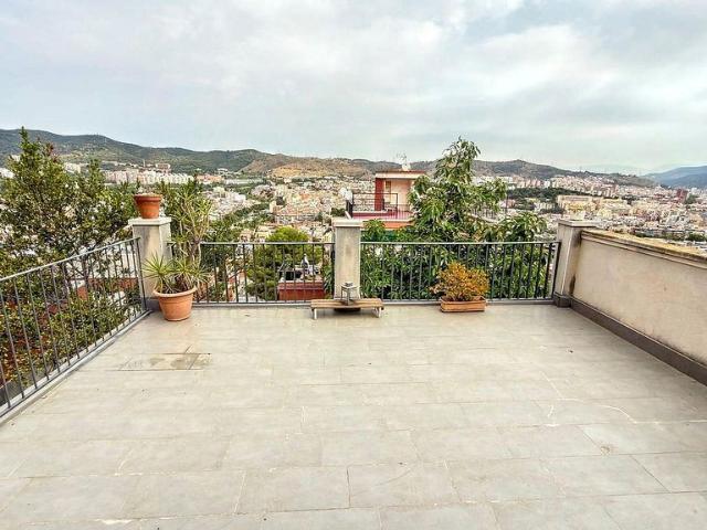 Dúplex en venta en Horta-Guinardó, Barcelonès