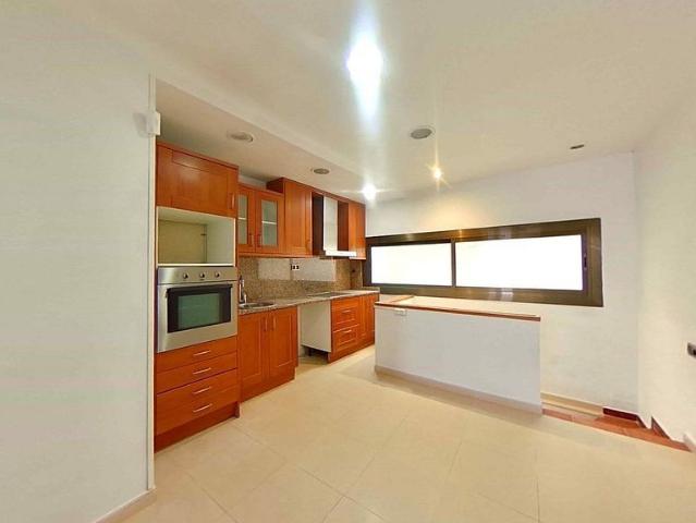 Dúplex en venta en Corbera De Llobregat