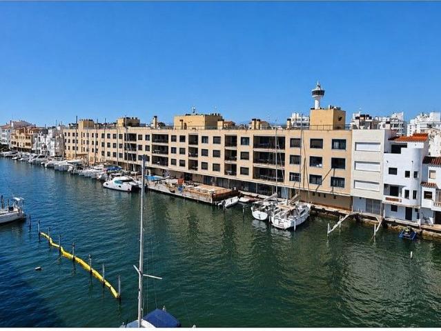 Dúplex en venta en Empuriabrava, Alt Empordà