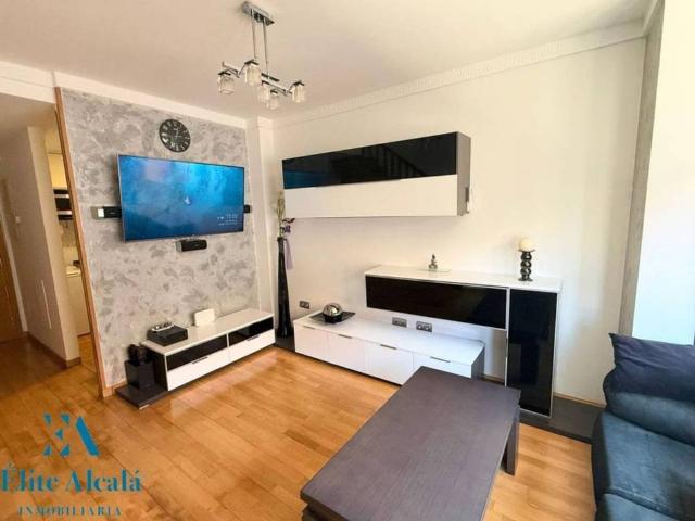 Dúplex en venta en Camarma De Esteruelas, Madrid