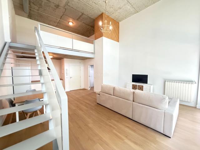 Dúplex en venta en Camarma De Esteruelas, Madrid