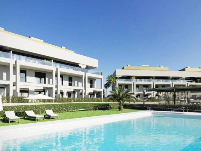 Dúplex en venta en Barriada Islas Canarias, Costa del Sol Occidental