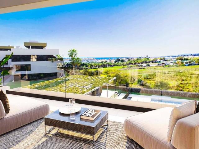 Dúplex en venta en Barriada Islas Canarias, Estepona