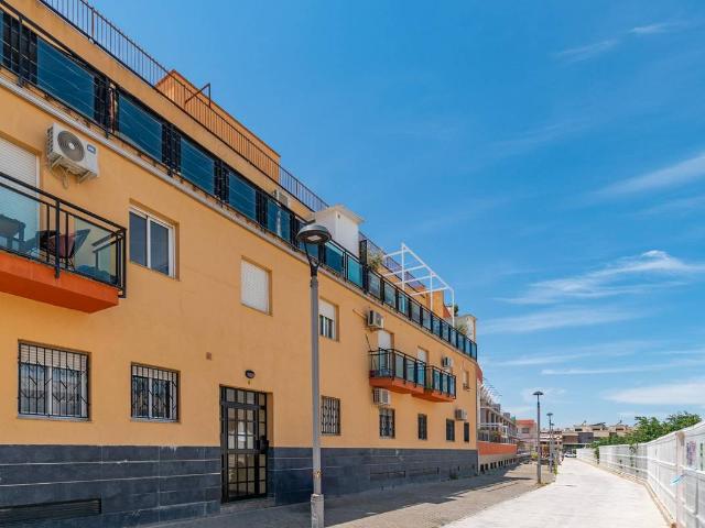 Dúplex en venta en Churriana De La Vega