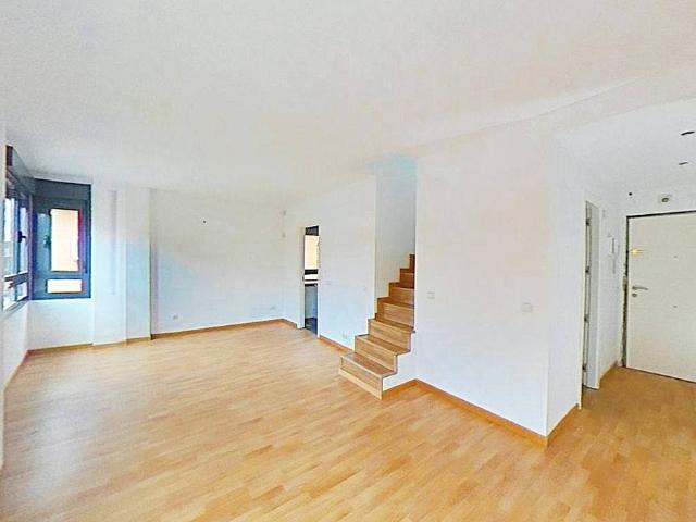 Dúplex en venta en Madrid, Cortes