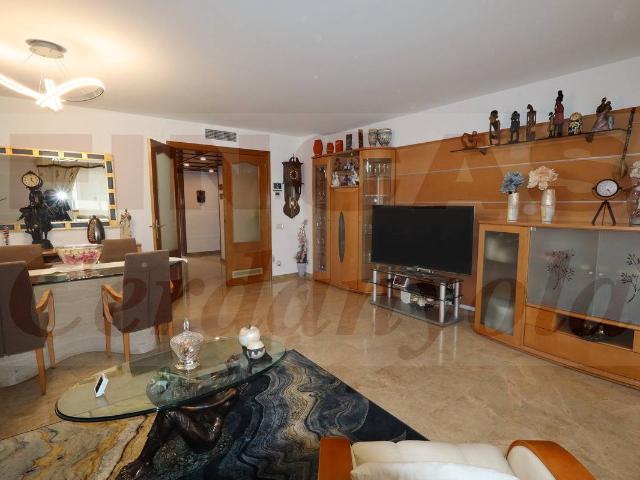 Dúplex en venta en Cerdanyola Del Vallès, Sant Martí
