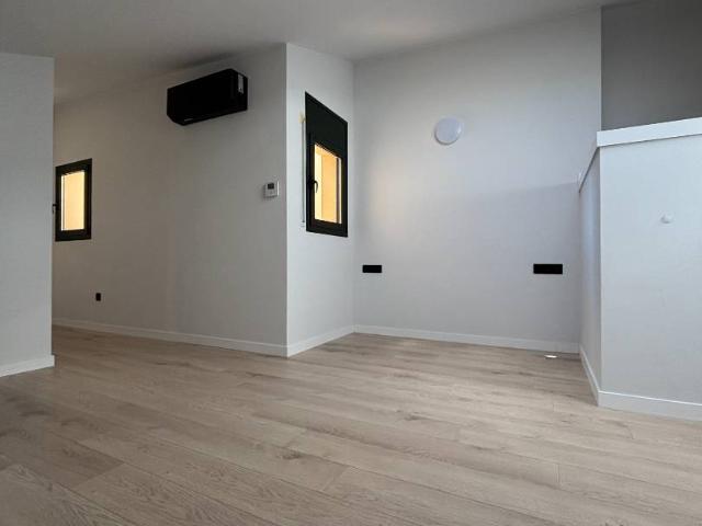 Dúplex en venta en Plaça de l'Ajuntament, Alt Empordà