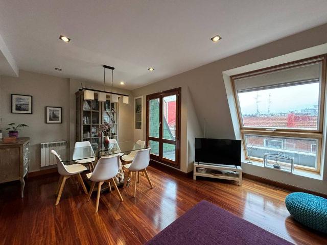 Dúplex en venta en Barakaldo, Landaburu