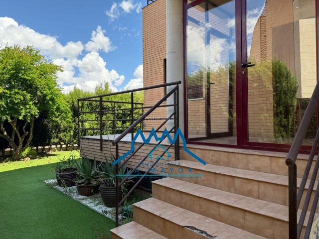Dúplex en venta en Los Ángeles, Ciudad Real
