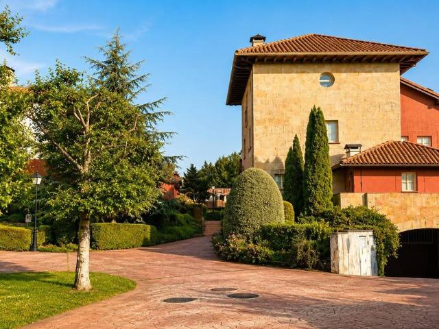 Dúplex en venta en Comillas, Cantabria