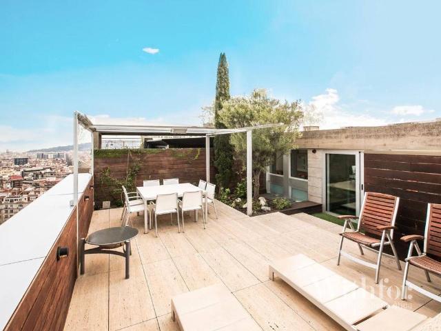 Dúplex en venta en Madrid, Cortes