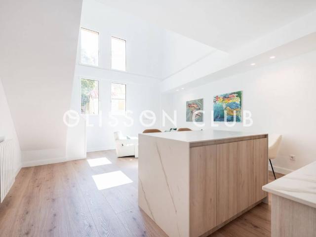 Dúplex en venta en Madrid, Cortes
