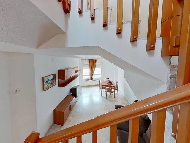 Dúplex en venta en Ciudad Real, Los Ángeles