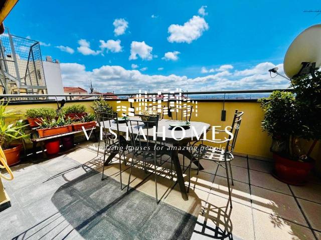 Dúplex en venta en Madrid, Cortes