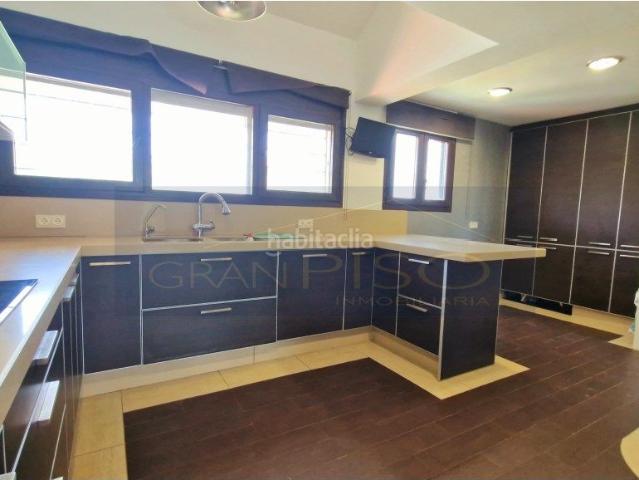 Dúplex en venta en Barriada Islas Canarias, Costa del Sol Occidental