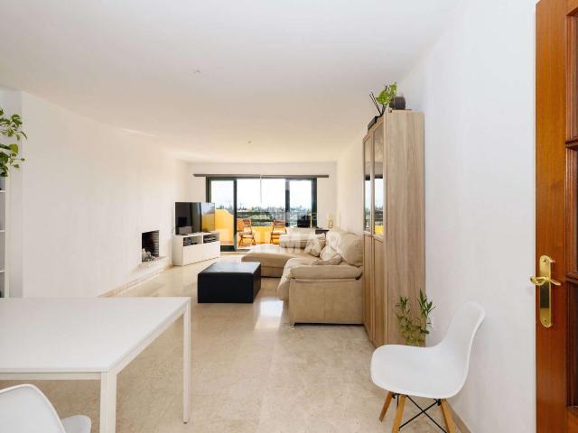 Dúplex en venta en Barriada Islas Canarias, Costa del Sol Occidental