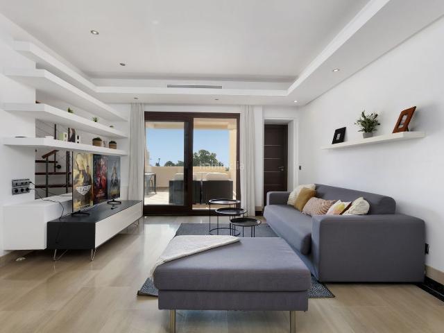 Dúplex en venta en Barriada Islas Canarias, Costa del Sol Occidental