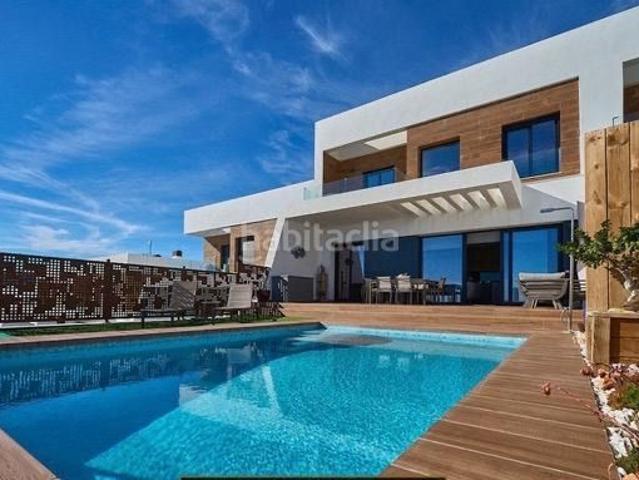 Dúplex en venta en la Marina Baixa, Valencia