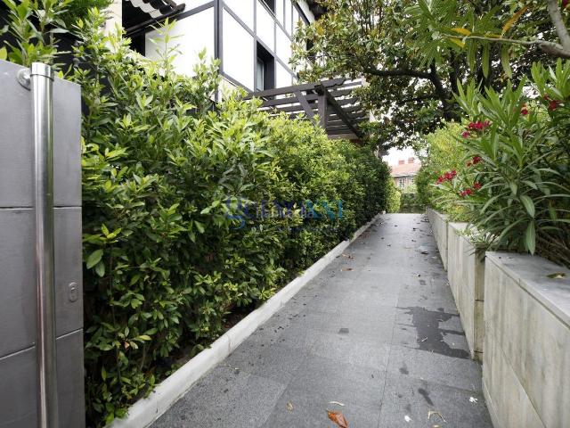 Dúplex en venta en Elexalde, Getxo