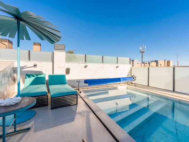 Dúplex en venta en Madrid, Cortes