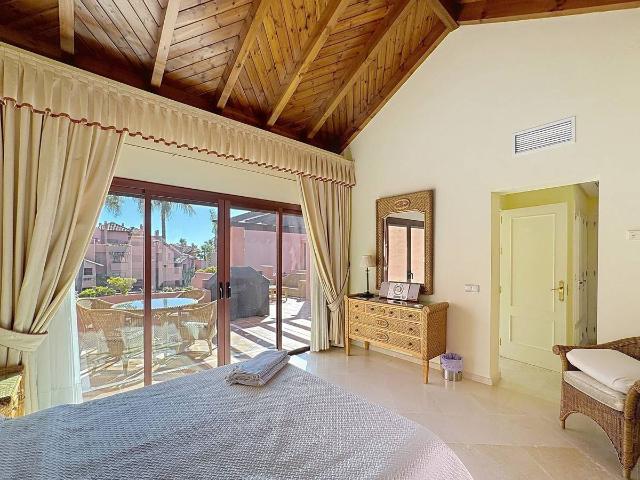 Dúplex en venta en Estepona, Barriada Blas Infante